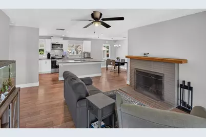 8932 Elm Avenue, Orangevale, CA 95662 - Photo 9