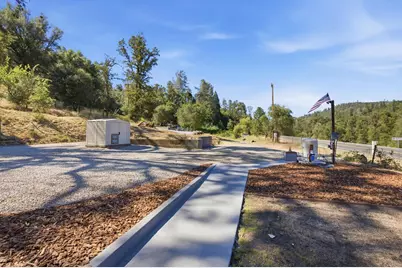 10019 Ladybird Dr, Grass Valley, CA 95949 - Photo 21