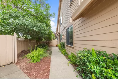 7431 Black Tree Ln, Citrus Heights, CA 95610 - Photo 3