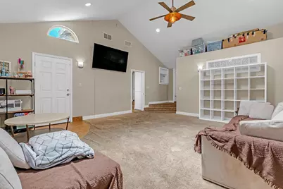 1829 Roanoke Avenue, Sacramento, CA 95838 - Photo 5