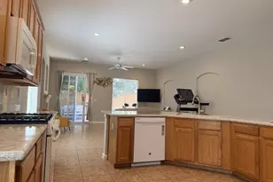 2330 Cashaw Way, Sacramento, CA 95834 - Photo 7