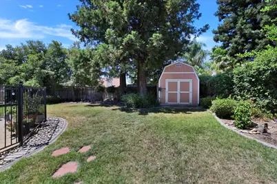 1542 E D Street, Oakdale, CA 95361 - Photo 21