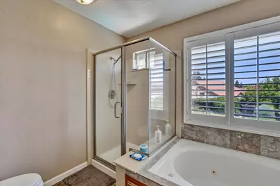 1542 E D Street, Oakdale, CA 95361 - Photo 11