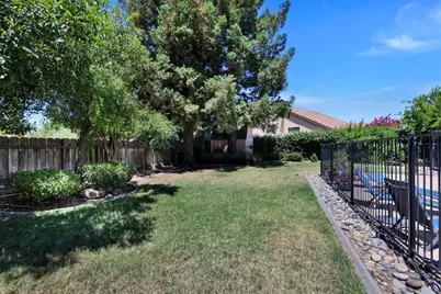 1542 E D Street, Oakdale, CA 95361 - Photo 19