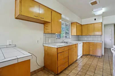 1000 W Monterey Avenue, Stockton, CA 95204 - Photo 21