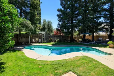 1636 Peacock Drive, Turlock, CA 95382 - Photo 37