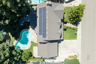1636 Peacock Dr, Turlock, CA 95382 - Photo 3