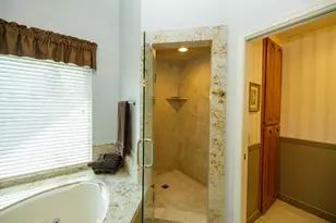 1636 Peacock Dr, Turlock, CA 95382 - Photo 31