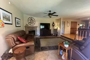 1636 Peacock Dr, Turlock, CA 95382 - Photo 15