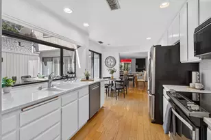 1427 Commons Dr, Sacramento, CA 95825 - Photo 13