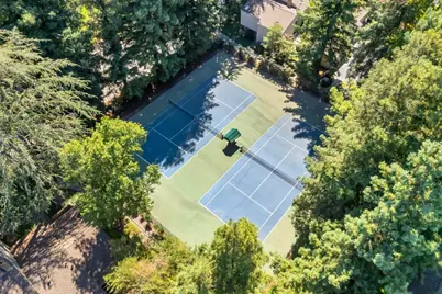 1427 Commons Drive, Sacramento, CA 95825 - Photo 63
