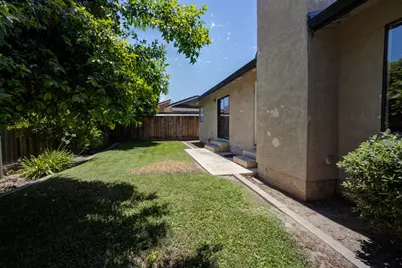 2180 N Berkeley Avenue, Turlock, CA 95382 - Photo 23