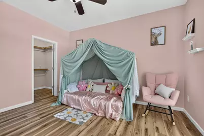 8961 Berkeley Way, Stockton, CA 95215 - Photo 35
