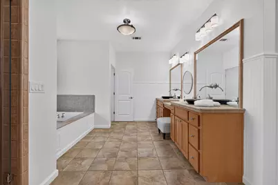 8961 Berkeley Way, Stockton, CA 95215 - Photo 43