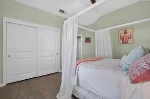 8961 Berkeley Way, Stockton, CA 95215 - Photo 33