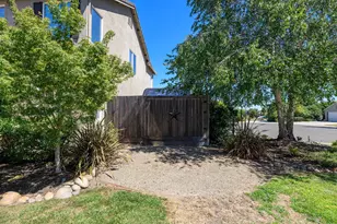 2101 Huxley Way, Modesto, CA 95356 - Photo 3