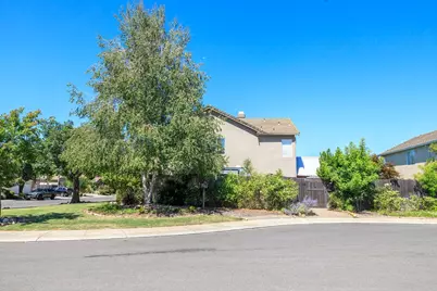 2101 Huxley Way, Modesto, CA 95356 - Photo 47