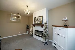 2101 Huxley Way, Modesto, CA 95356 - Photo 21
