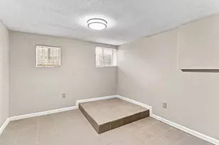 1921 25th St, Sacramento, CA 95816 - Photo 37