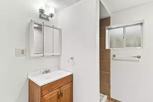 1921 25th St, Sacramento, CA 95816 - Photo 35
