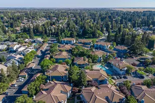 5201 Laguna Oaks Dr, Elk Grove, CA 95758 - Photo 47