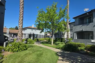 5201 Laguna Oaks Dr, Elk Grove, CA 95758 - Photo 9