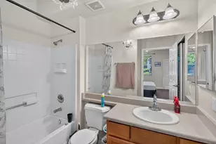 5201 Laguna Oaks Dr, Elk Grove, CA 95758 - Photo 33
