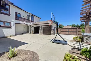 6600 Caprezzo Way, Elk Grove, CA 95757 - Photo 95