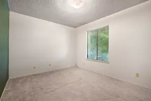 4972 Diablo Dr, Sacramento, CA 95842 - Photo 15