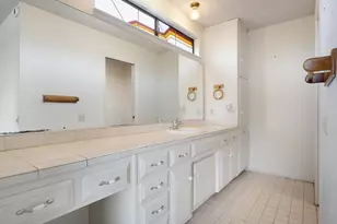 4972 Diablo Dr, Sacramento, CA 95842 - Photo 17