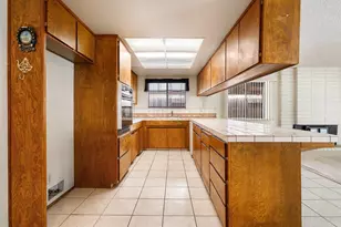 4972 Diablo Dr, Sacramento, CA 95842 - Photo 9