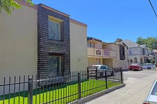 322 W Park St, Stockton, CA 95203 - Photo 3