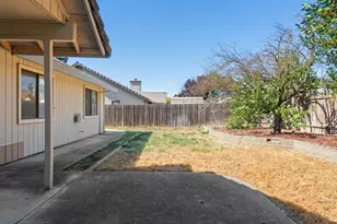 283 Emerald Oak Dr, Galt, CA 95632 - Photo 19