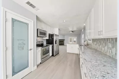 283 Emerald Oak Drive, Galt, CA 95632 - Photo 9