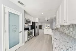 283 Emerald Oak Dr, Galt, CA 95632 - Photo 9