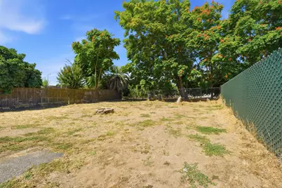 5631 Tully Road, Modesto, CA 95356 - Photo 37