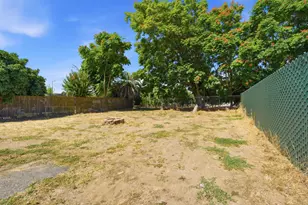 5631 Tully Rd, Modesto, CA 95356 - Photo 37