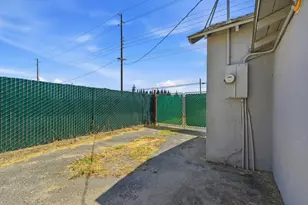 5631 Tully Rd, Modesto, CA 95356 - Photo 35