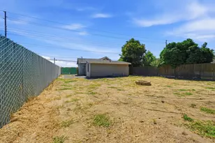 5631 Tully Rd, Modesto, CA 95356 - Photo 39