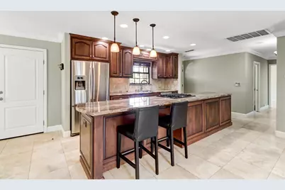 8794 Phoenix Avenue, Fair Oaks, CA 95628 - Photo 3