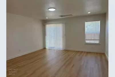 1060 Roanoke Avenue, Sacramento, CA 95838 - Photo 5
