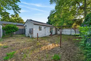 3732 38th St, Sacramento, CA 95820 - Photo 41