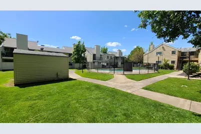 7441 Auburn Oaks Court #C, Citrus Heights, CA 95621 - Photo 19