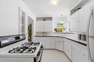 5433 8th Ave, Sacramento, CA 95820 - Photo 9