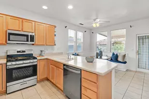 2314 Bay Horse Ln, Sacramento, CA 95835 - Photo 17