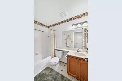 8024 Deer Lake Drive, Sacramento, CA 95823 - Photo 17