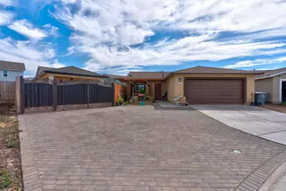 391 Yandris Court, Los Banos, CA 93635 - Photo 7