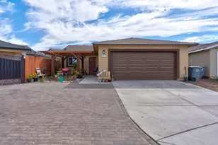 391 Yandris Ct, Los Banos, CA 93635 - Photo 3