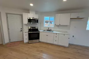 391 Yandris Ct, Los Banos, CA 93635 - Photo 17