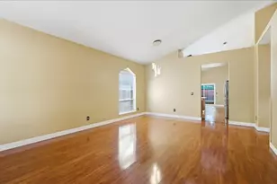 8404 Misty Pass Way, Antelope, CA 95843 - Photo 5